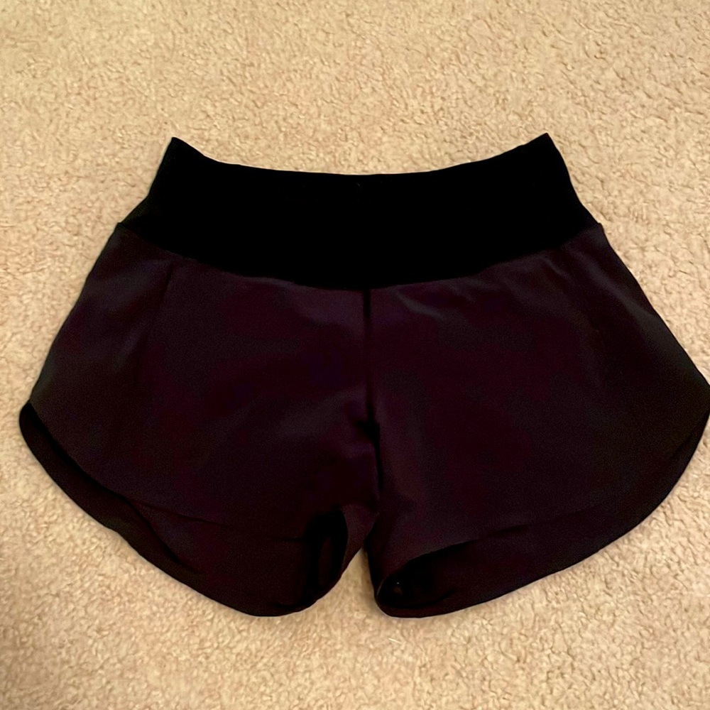 Lululemon speed up shorts sz 2 mid rise 4”